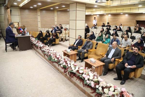 ببینید|نشست خبری مدیر کل راهداری و حمل و نقل جاده‌ای استان البرز با اصحاب رسانه