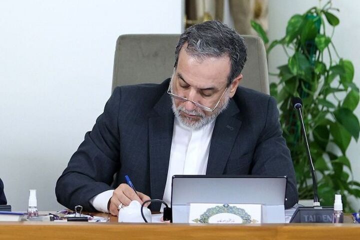 مدیریت سنتی شهرها پاسخگوی چالشهای امروز نیست عراقچی