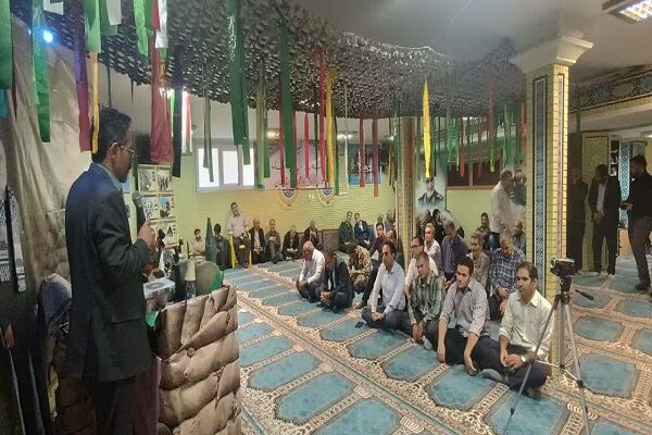 تجلیل از رزمندگان دفاع مقدس در ادارهکل راه و شهرسازی استان همدان رزمندگان