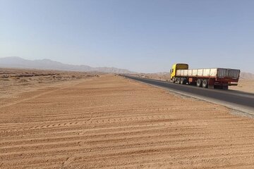 تسطیح حریم راه خراسان جنوبی.jpg