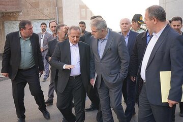 ببینید: افتتاح ۴۶۰ واحد مسکونی در اردبیل با حضور علی نبیان معاون وزیر راه و شهرسازی و مدیرعامل سازمان ملی زمین و مسکن و هیئت همراه