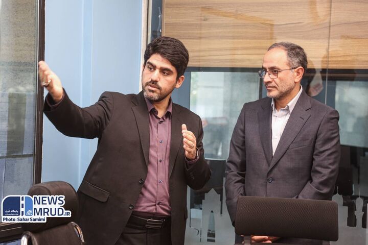 بازدید معاون توسعه مدیریت و منابع انسانی وزیر راه و شهرسازی از مرکز ارتباط مردمی و واحد سلامت وزارتخانه