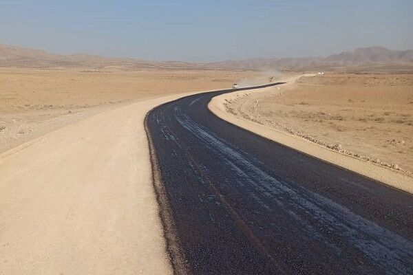پیشرفت ۳۰ درصدی پروژه احداث و بهسازی محور بام – فتحآباد در شهرستان بام و صفیآباد آسفالت فتح آباد