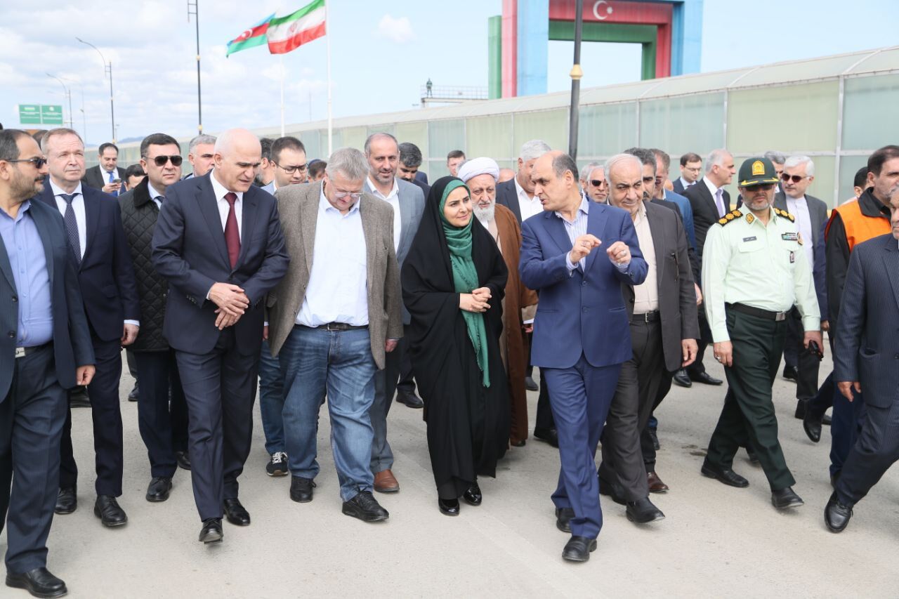 سفر وزیر راه به باکو چگونه مسیر ترانزیت اوراسیا را تغییر میدهد؟