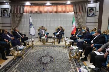 دیدار عضو هیات‌ مدیره شرکت بازآفرینی شهری ایران با استاندار آذربایجان‌غربی