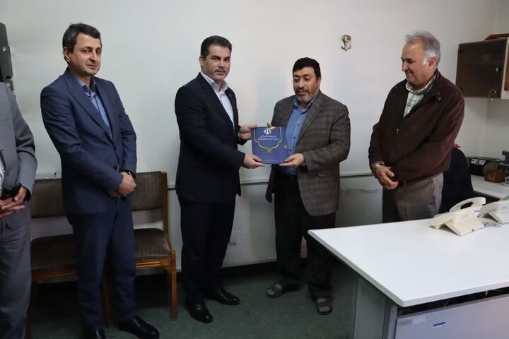 ویدئو| تقدیر مدیرکل راه و شهرسازی آذربایجان شرقی از همکاران کم بینا و روشندل