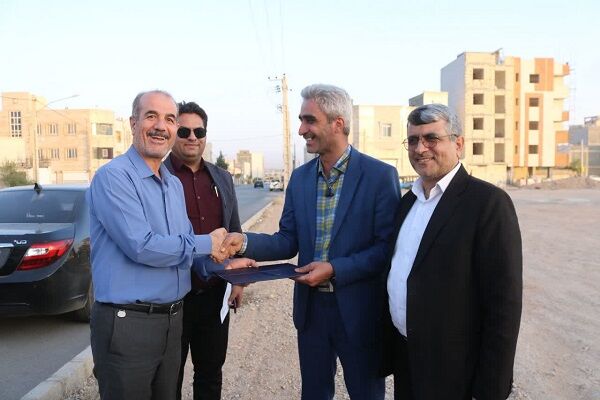 ببینید|تقدیر رسمی مدیر عامل شرکت ملی باز آفرینی شهری ایران از تلاش‌های مدیران شرق استان سمنان
