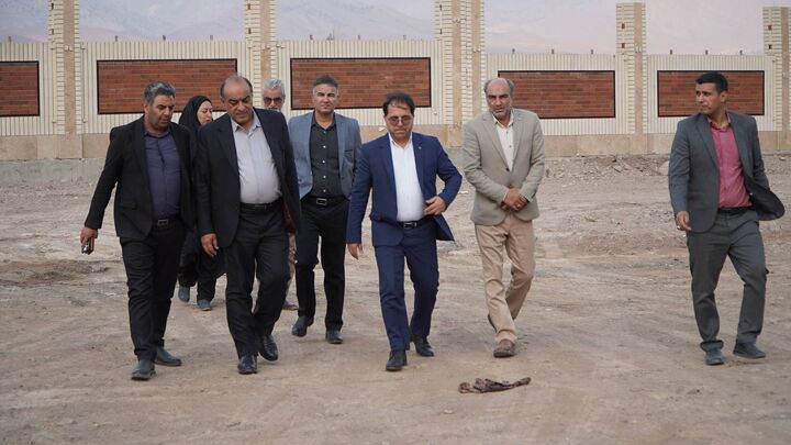 بازدید میدانی از مجتمع اداری شهرستان رابر با حضور مدیرکل راه و شهرسازی استان کرمان کرمان