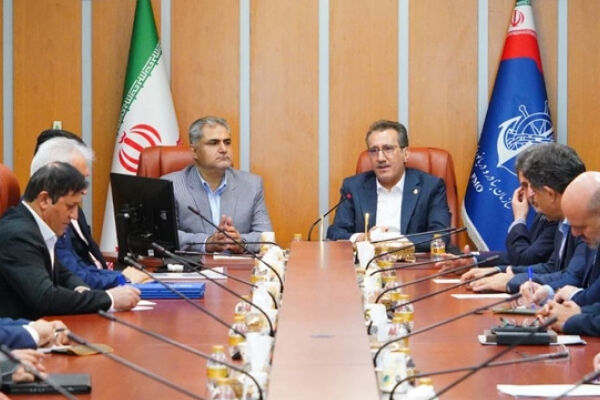 توجه و تمرکز دولت برای ماندگاری کارکنان متخصص در دستگاههای حاکمیتی 1
