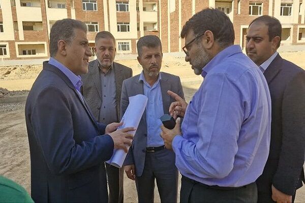 بازدید مدیرکل راه و شهرسازی خوزستان و نماینده از پروژه‌های راه و مسکن دزفول