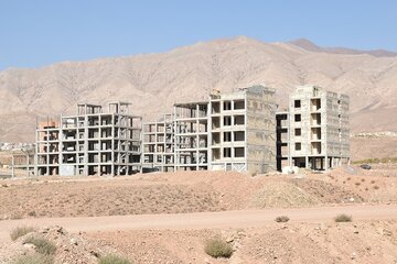 ببینید | پیشرفت فیزیکی ساخت واحدهای خودساز در اراضی 35 هکتاری شهمیرزاد استان سمنان