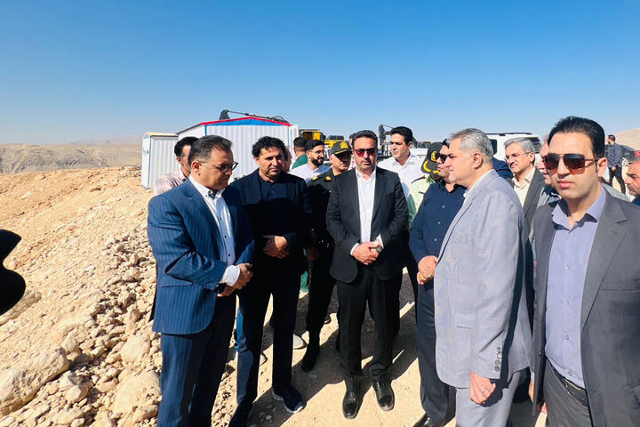 بازدید معاون وزیر راه و شهرسازی از پروژه ۶ هزار واحدی نهضت ملی مسکن «طبیعت شیراز»