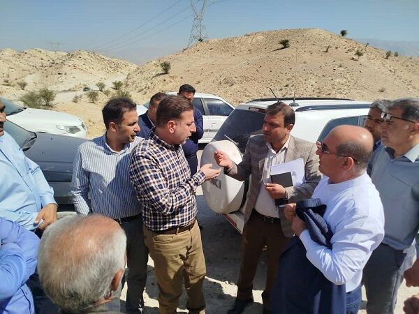 بازدید میدانی مدیرکل راهداری و حمل ونقل جاده ای فارس از محورهای شهرستان کازرون