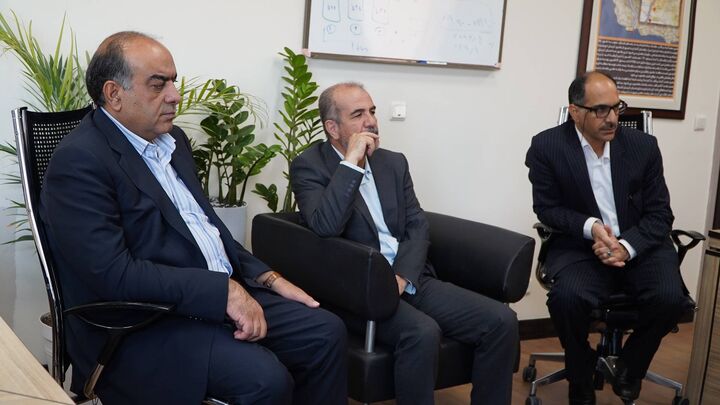نشست تخصصی بررسی طرح پیشنهادی اراضی شمال بلوار نیکزاد کرمان برگزار شد