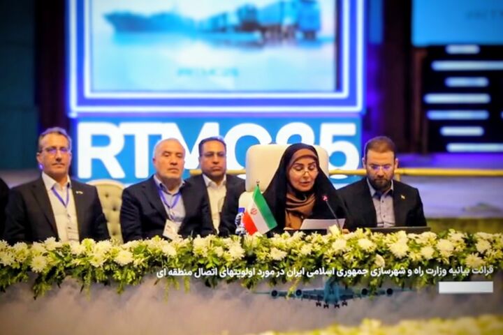 تجاری سازی کریدورها و شبانه روزی شدن گمرکات، دو راهبرد کلیدی برای گسترش همکاریهای حملونقلی در منطقه  ع