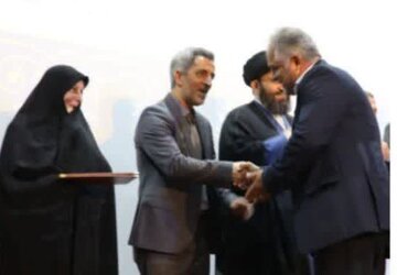 تقدیر از مدیر کل راه و شهرسازی استان زنجان در خصوص پیشبرد عملیات اجرایی و تکمیل پروژه سبزه میدان