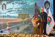 ببینید | آغاز عملیات اجرایی پروژه تعریض و بهسازی آزادراه ساوه _ سلفچگان با حضور وزیر راه و شهرسازی