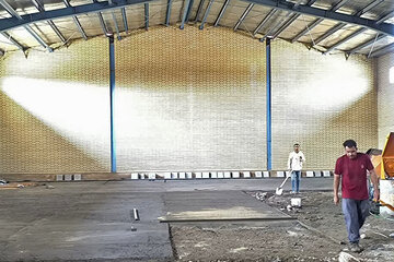 پیشرفت ۸۵ درصدی سالن ورزشی حسین‌آباد جیرفت