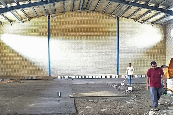 پیشرفت ۸۵ درصدی سالن ورزشی حسینآباد جیرفت  جنوب  کرمان حسین آباد