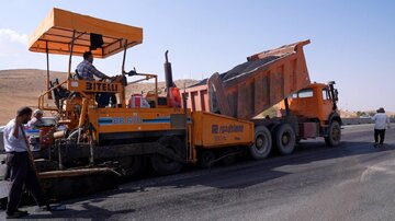 عملیات بهسازی و روکش آسفالت محور نهاوند–بروجرد