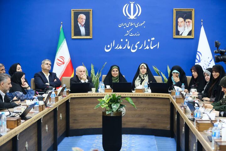 ببینید | دیدار بانوان نخبه و شاخص استان مازندران با فرزانه صادق وزیر راه و شهرسازی