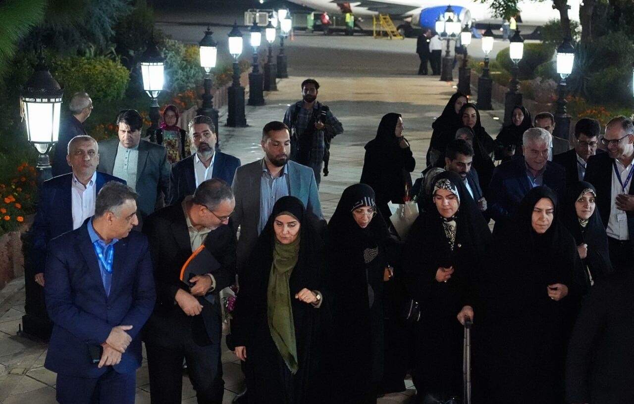 بازدید وزیر راه و شهرسازی از محل برگزاری اولین المپیاد ورزشی بانوان در خزرشهر