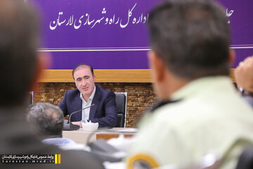 جلسه پایش برنامه اجرایی و کمیته درآمد ادارهکل راه و شهرسازی لارستان