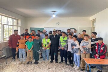 ببینید| برگزاری همایش و ارتقاء سطح ایمنی تردد دانش آموزان حاشیه راه ها در روستای احمدآباد مصدق شهرستان نظرآباد