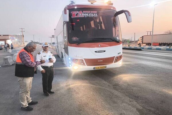 شناسایی ۴ ناوگان متخلف در طرح مشترک کنترل ایمنی محور بندرعباس – حاجی‌آباد