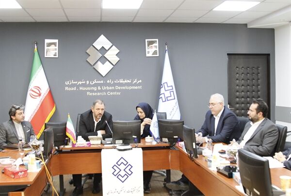 تفاهم‌نامه همكاري مرکز تحقیقات راه، مسکن و شهرسازی و شورای عالی استان ها