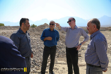 ببینید| رصد میدانی روند پیشرفت پروژه‌های راهداری در بخش مرکزی لارستان توسط مدیرکل راه و شهرسازی لارستان