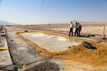 بازدید مدیرکل راه و شهرسازی لارستان از مراحل اجرای تعمیرات اساسی پل رودخانه شور در محور درز – سایبان