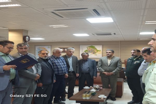 ببینید|  آیین تکریم و معارفه فرمانده یگان حفاظت از اراضی اداره کل راه و شهرسازی خوزستان