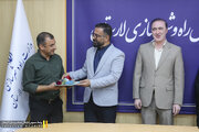 تجلیل مدیرکل راه و شهرسازی لارستان از بانوان همکار اعزامی و مقام آور در اولین المپیاد فرهنگی–ورزشی وزارت راه و‌شهرسازی