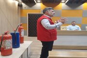 ببینید|  مانور عملیاتی ایمنی و اطفای حریق به مناسبت هفته پدافند غیر عامل اداره کل راه و شهرسازی خوزستان