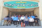 ببینید|  مانور عملیاتی ایمنی و اطفای حریق به مناسبت هفته پدافند غیر عامل اداره کل راه و شهرسازی خوزستان