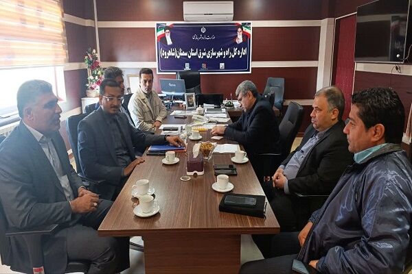 جلسه هماهنگی راهداری زمستانی در اداره‌کل راه و شهرسازی شرق استان سمنان(شاهرود) برگزار شد