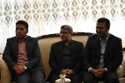 دیدار مشاور وزیر راه در امور ایثارگران با خانواده شهدا در سمنان