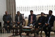 دیدار مشاور وزیر راه در امور ایثارگران با خانواده شهدا در سمنان