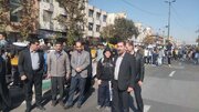 حضور جمعی از کارکنان اداره کل راه و شهرسازی استان قزوین در مراسم راهپیمایی ۱۳ آبان ماه