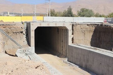 ️ویدیو| عملیات احداث تقاطع غیر هم‌سطح درکه در محور بزرگراه کربلا_استان کرمانشاه