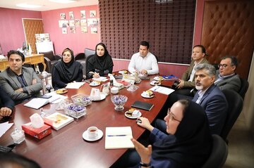 جلسه با اسکان بشر