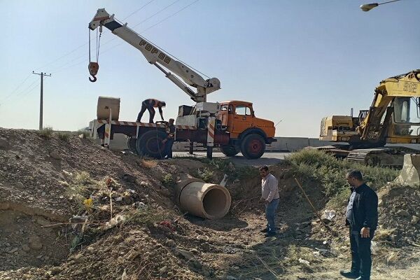 انجام عملیات تعریض دو دهانه پل در محور بزرگراهی شاهرود_ دامغان