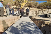 ببینید|  عملیات احداث آبرو با باکس بتنی لوله ای در راه روستایی بزگوره جهت دفع آب های سطحی استان کرمانشاه