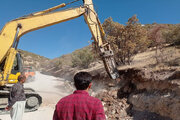 ببینید|  عملیات احداث آبرو با باکس بتنی لوله ای در راه روستایی بزگوره جهت دفع آب های سطحی استان کرمانشاه