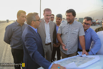 ببینید|بازدید مدیرکل منطقه جنوب شرکت ساخت و توسعه زیربناهای حمل‌ونقل کشور از قطعات در حال احداث باند دوم محور لار – بندرعباس