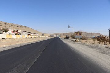 ️ویدیو | عملیات اصلاح دِوِر، بهسازی، شانه‌سازی و روکش آسفالت در محور بزرگراه کربلا _ مسیر کنگاور به اسدآباد استان کرمانشاه