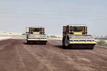 بررسی پیشرفت پروژه های راه سازی مصوب سفر رئیس جمهور به استان هرمزگان