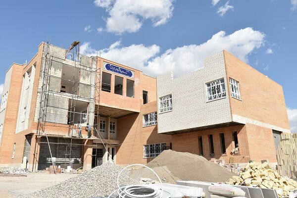 ببینید | پیشرفت فیزیکی ساخت مدارس سمنان از محل اعتبار سازمان ملی زمین و مسکن(مدرسه ۹ کلاسه رستم زاده)