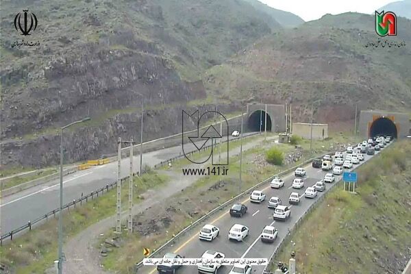 ترافیک در ورودی‌های تهران سنگین است